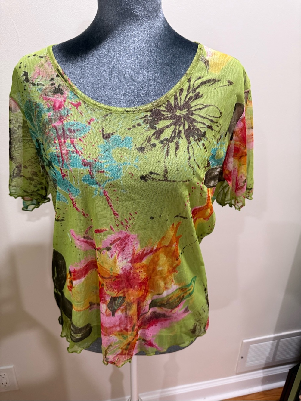 Women's Lime Green Floral Scoop Neck Short Sleeve Top
